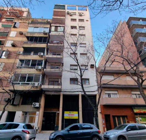 RETASADO LOCAL DE 430 m2 (810 US$/m2) A LA CALLE IDEAL INSTITUCIONES, COWORKING, ABOGADOS, CONSULTORIOS