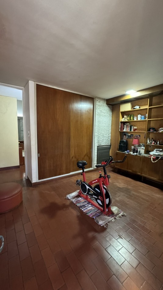 VENTA CASA 3 DORMITORIOS LAPRIDA 3034 OPCION GALPON CON INGRESO INDEPENDIENTE