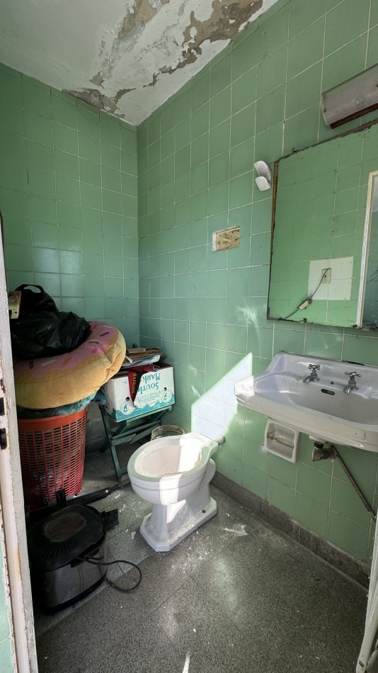 VENTA CASA 3 DORMITORIOS LAPRIDA 3034 OPCION GALPON CON INGRESO INDEPENDIENTE