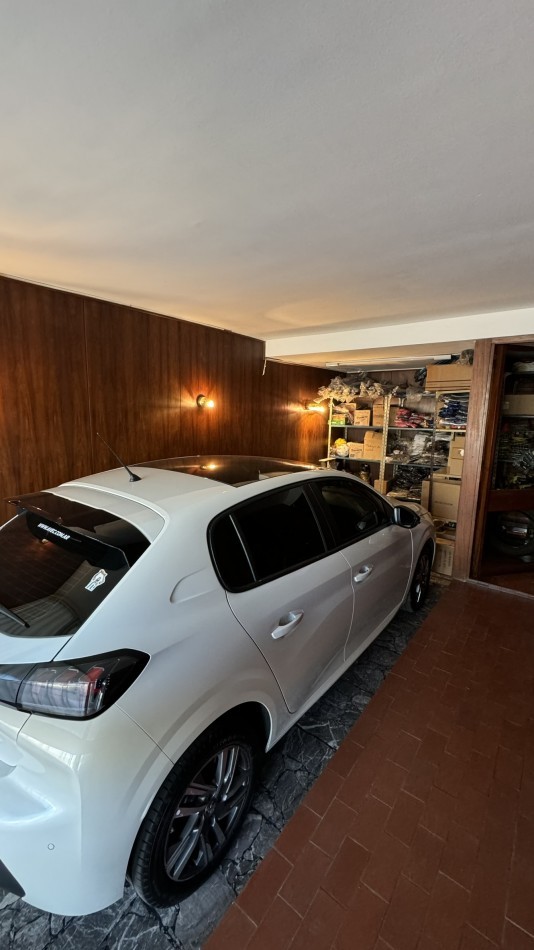 VENTA CASA 3 DORMITORIOS LAPRIDA 3034 OPCION GALPON CON INGRESO INDEPENDIENTE
