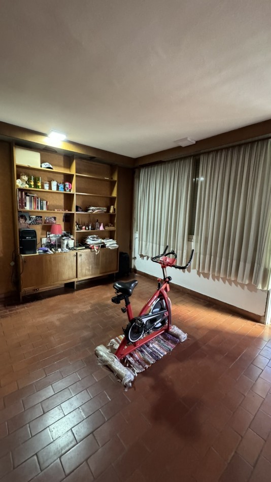 VENTA CASA 3 DORMITORIOS LAPRIDA 3034 OPCION GALPON CON INGRESO INDEPENDIENTE