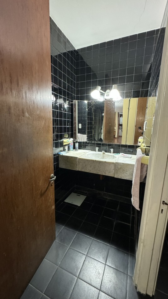 VENTA CASA 3 DORMITORIOS LAPRIDA 3034 OPCION GALPON CON INGRESO INDEPENDIENTE