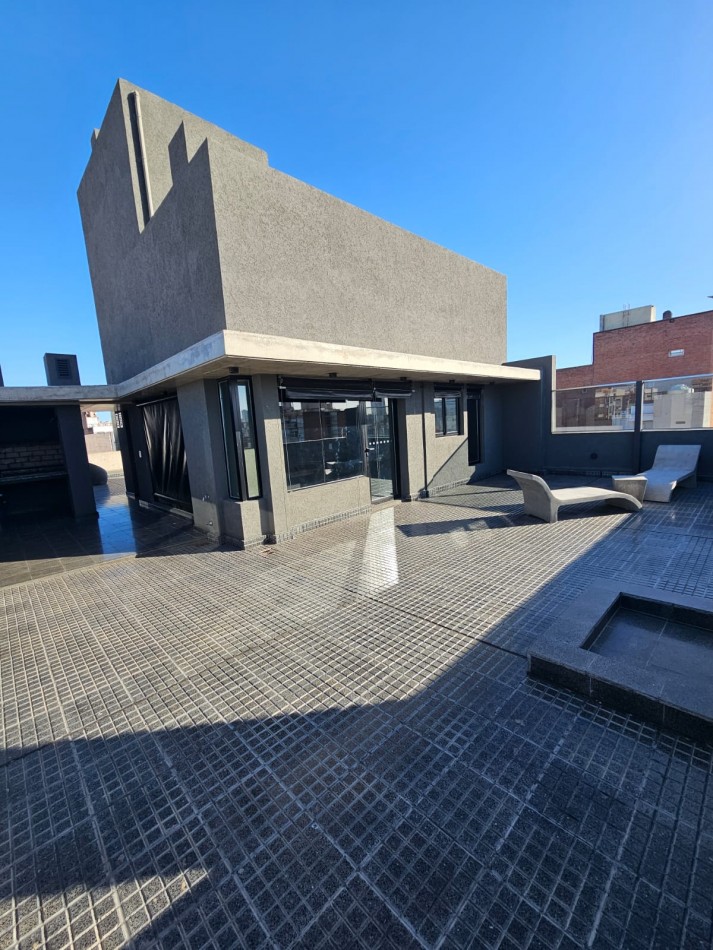 VENTA MONOAMBIENTE A ESTRENAR- CENTRO- 7to PISO dto D TORRE 1 CONTRAFRENTE 25m2.
