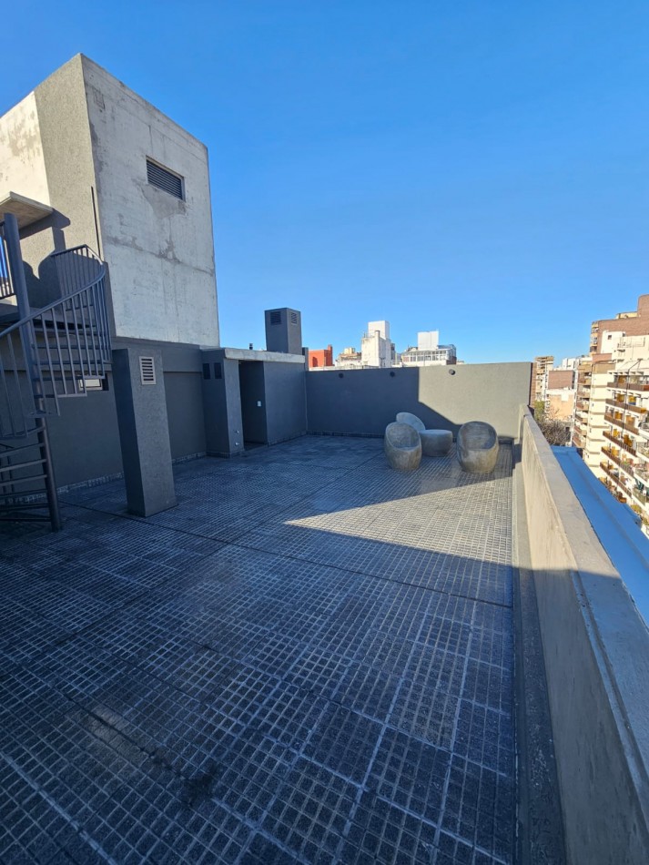 VENTA MONOAMBIENTE A ESTRENAR- CENTRO- 7to PISO dto D TORRE 1 CONTRAFRENTE 25m2.
