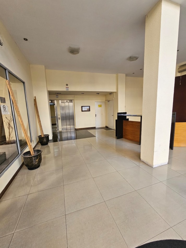 VENTA MONOAMBIENTE AMUEBLADO EXTERIOR CON BALCON