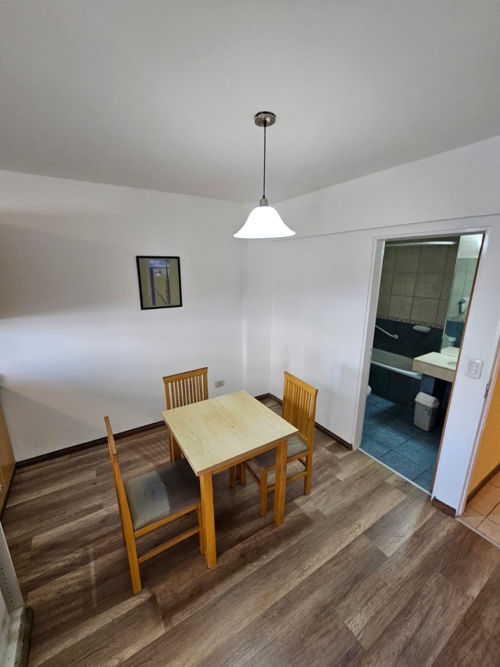 VENTA MONOAMBIENTE AMUEBLADO EXTERIOR CON BALCON