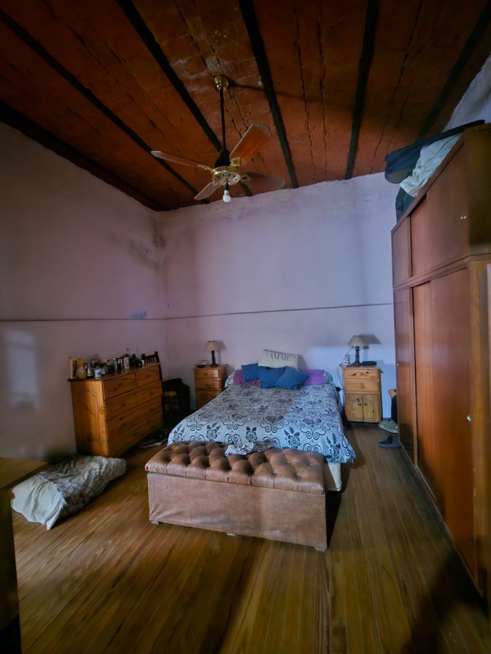 VENTA CONJUNTA DE 2 DEPARTAMENTOS UNICOS DE PASILLO EN ZEBALLOS Y AVELLANEDA A RECICLAR
