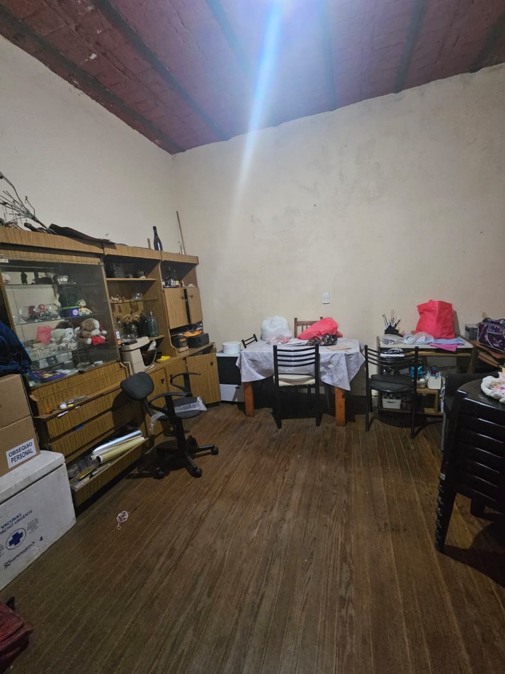VENTA CONJUNTA DE 2 DEPARTAMENTOS UNICOS DE PASILLO EN ZEBALLOS Y AVELLANEDA A RECICLAR