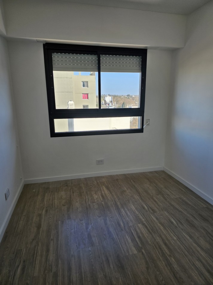 RETASADA - VENTA DEPARTAMENTO 3 DORMITORIOS ECHESORTU AVELLANEDA 960 CON COCHERA Y TERRAZA EXCLUSIVA