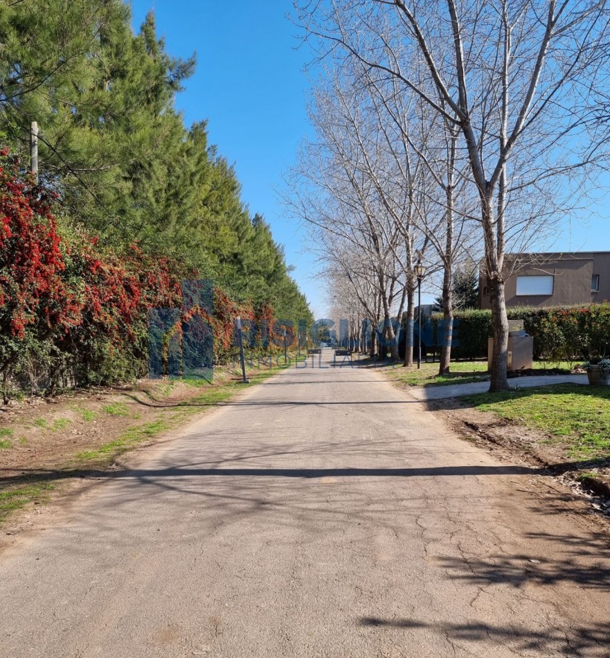 Vivi el confort, la seguridad y la exclusividad en Los Pasos del Jockey Barrio Cerrado