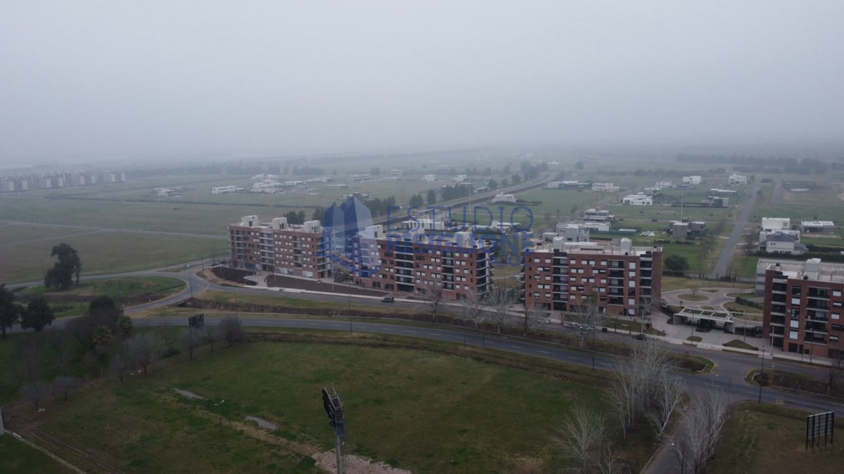 Terreno en Barrio Abierto Los Pasos - Fisherton